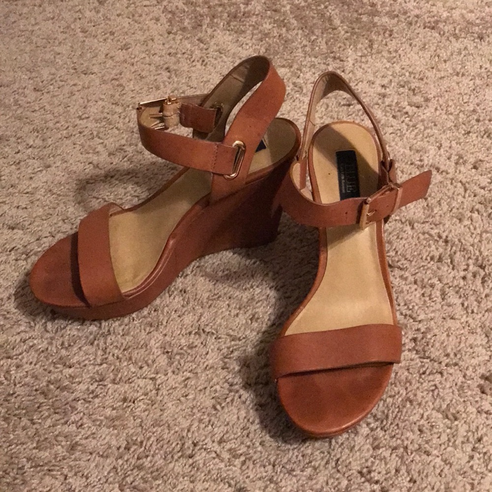 Saks fifth ave wedges